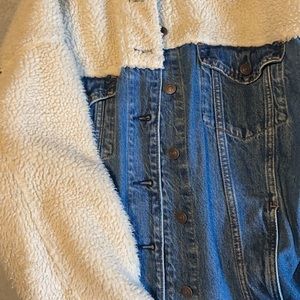 American eagle size small denim & Sherpa jacket